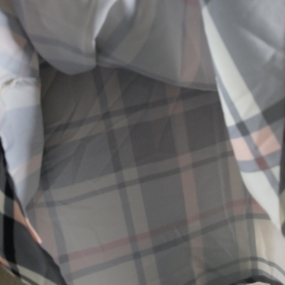 Blouse - Picture 2 of 3